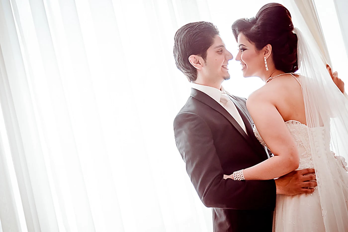 Wedding moments photographed by Evered Studios in Dubai